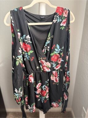 Rue21 Black Long-Sleeve Floral Romper with Red Roses